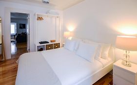 Sunny And Stylish Apartment - 11 Min To The Center